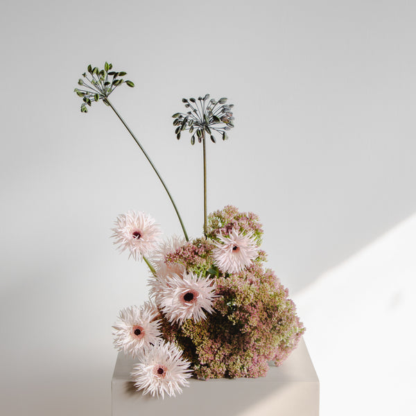 Golden Grace – Medium Arrangement