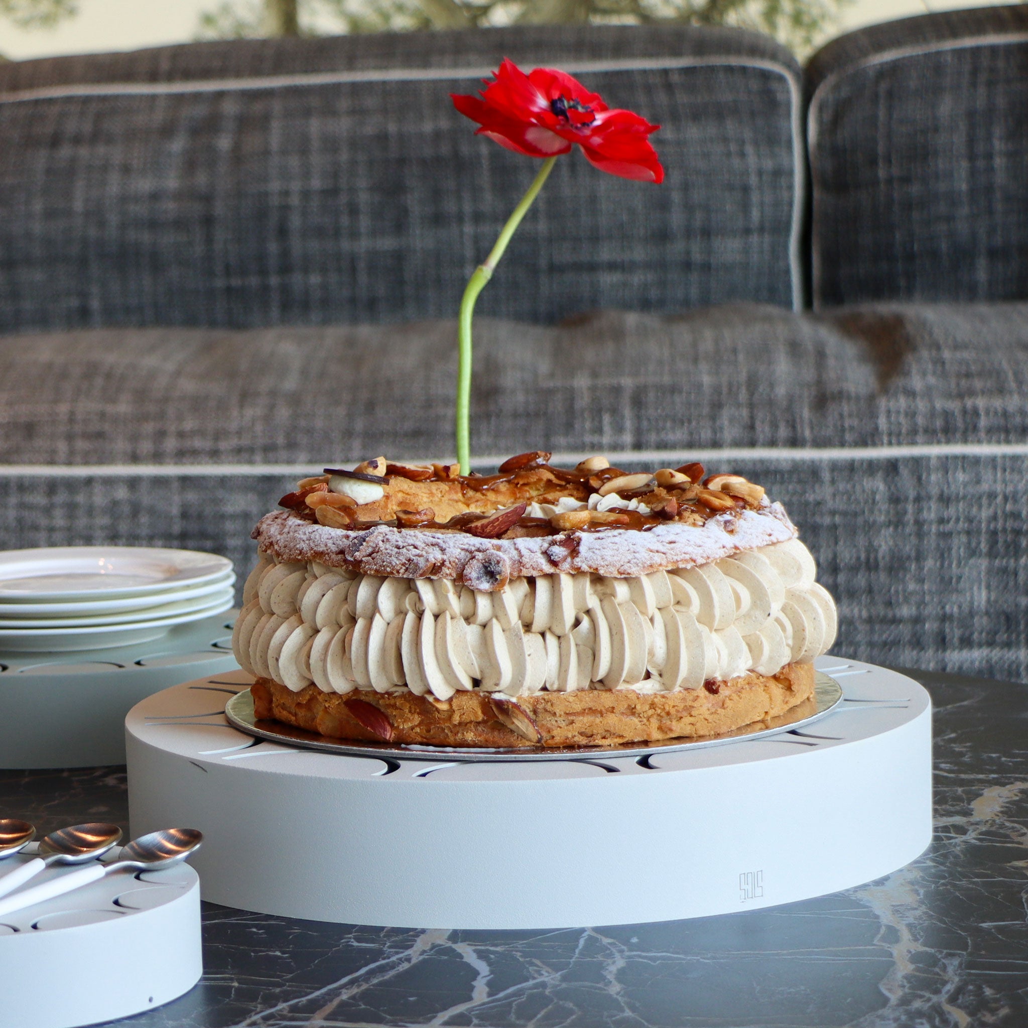 Mist Sphere Cake Stand - L