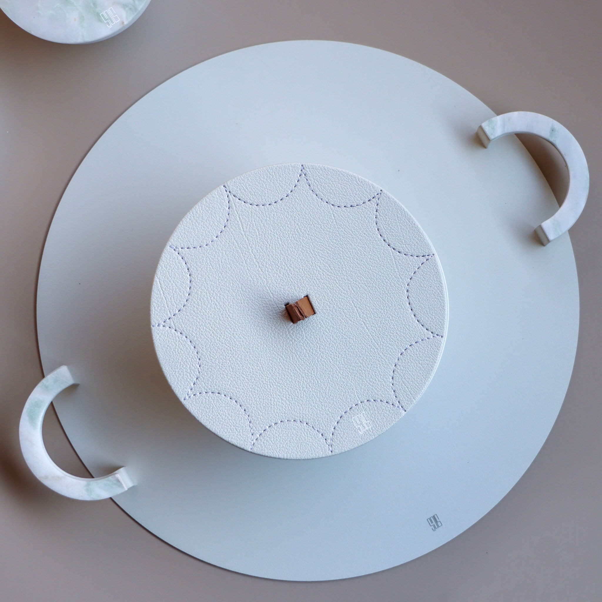 Mist Sphere Tray With Marble Handle - L
