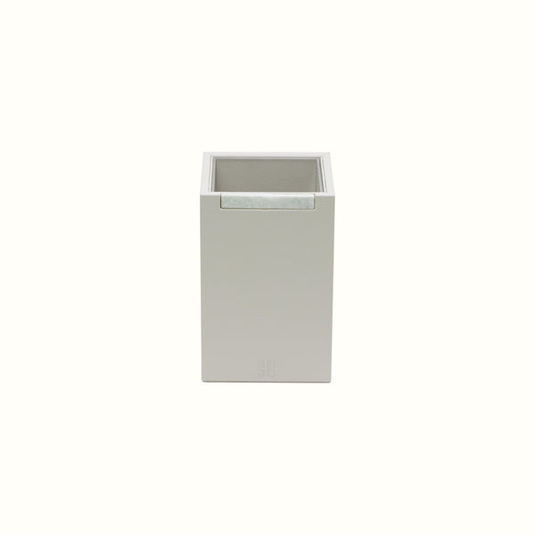 Form Leather Bin – Offwhite