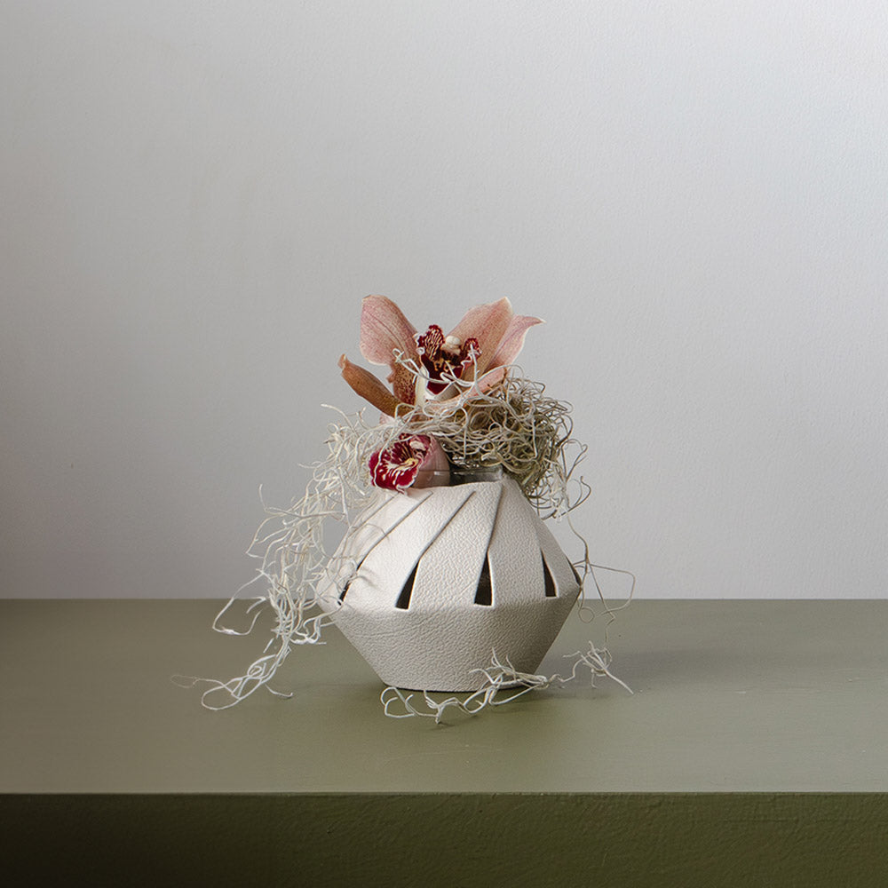 Khat Vase Bloom – Cymbidium (Small) – Kadi Boutique